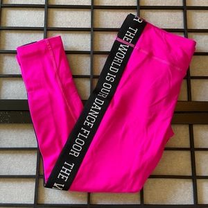 NWOT Zumba Hot Pink Leggings Size Large